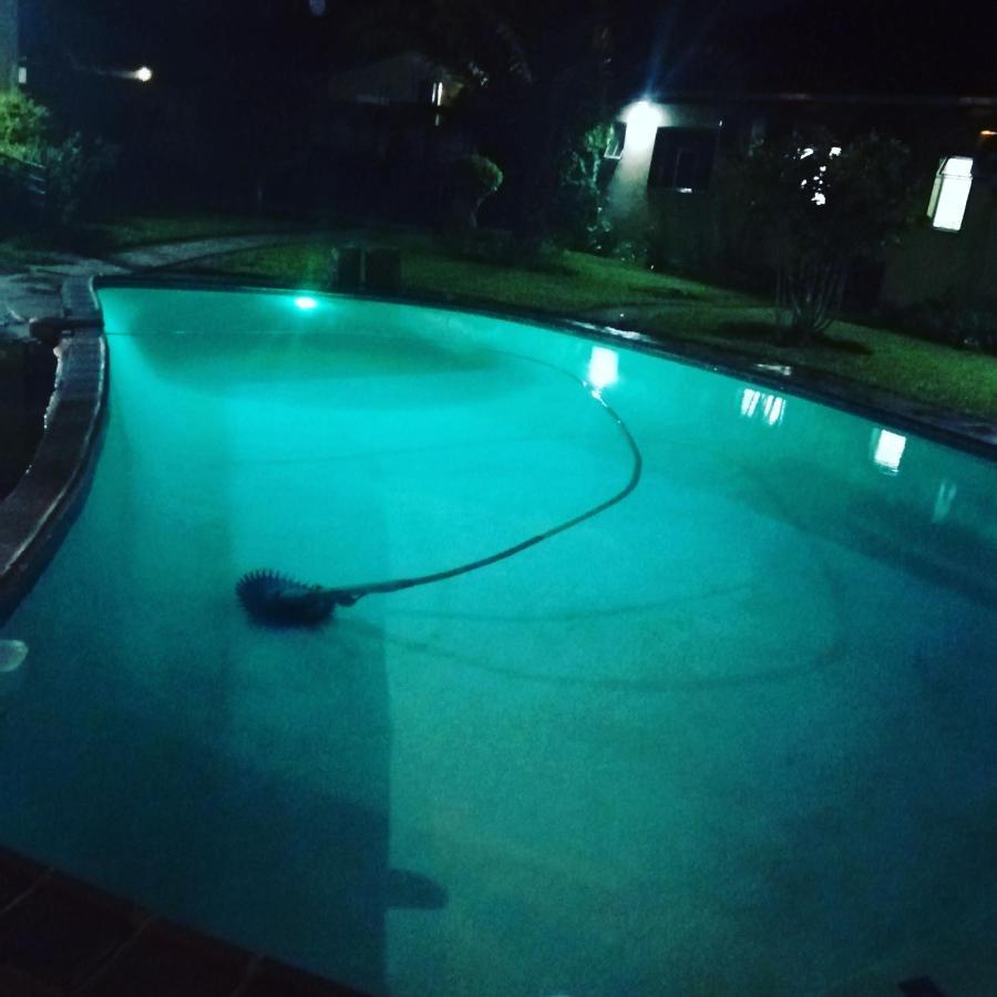 Birdville Bnb Guest House Gaborone Luaran gambar