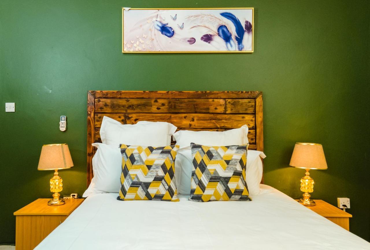 Birdville Bnb Guest House Gaborone Luaran gambar