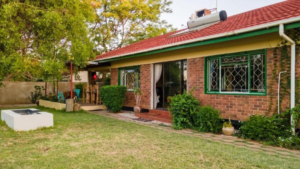 Birdville Bnb Guest House Gaborone Luaran gambar