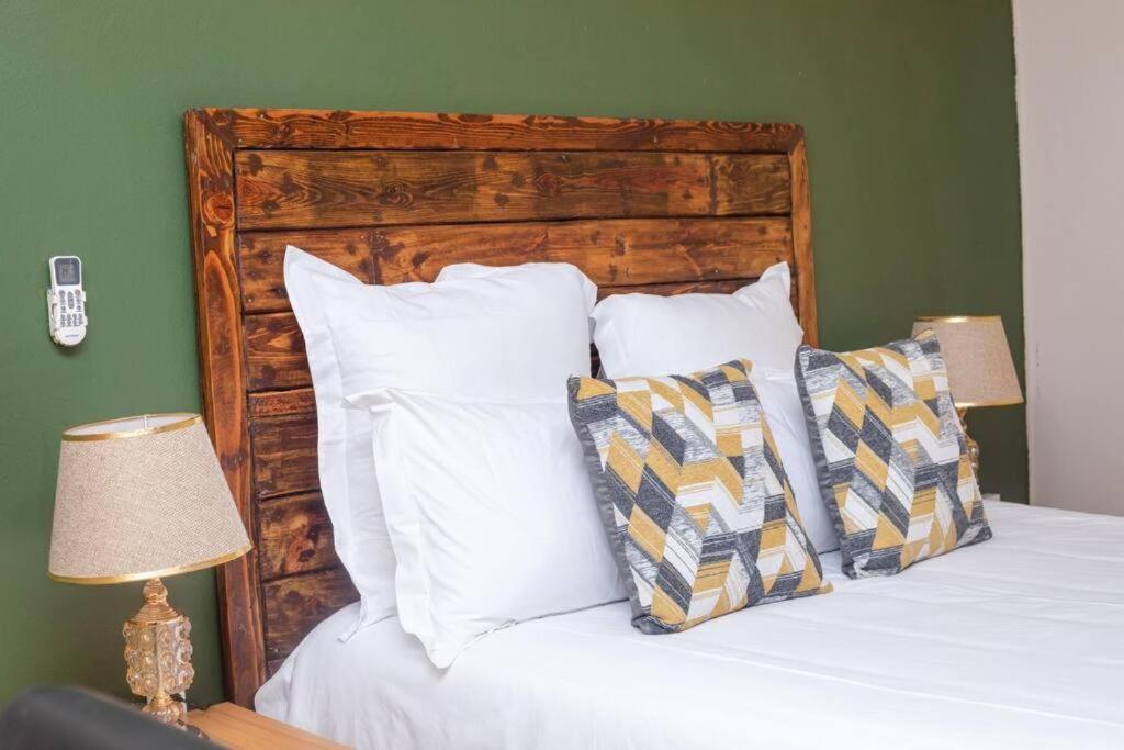 Birdville Bnb Guest House Gaborone Luaran gambar